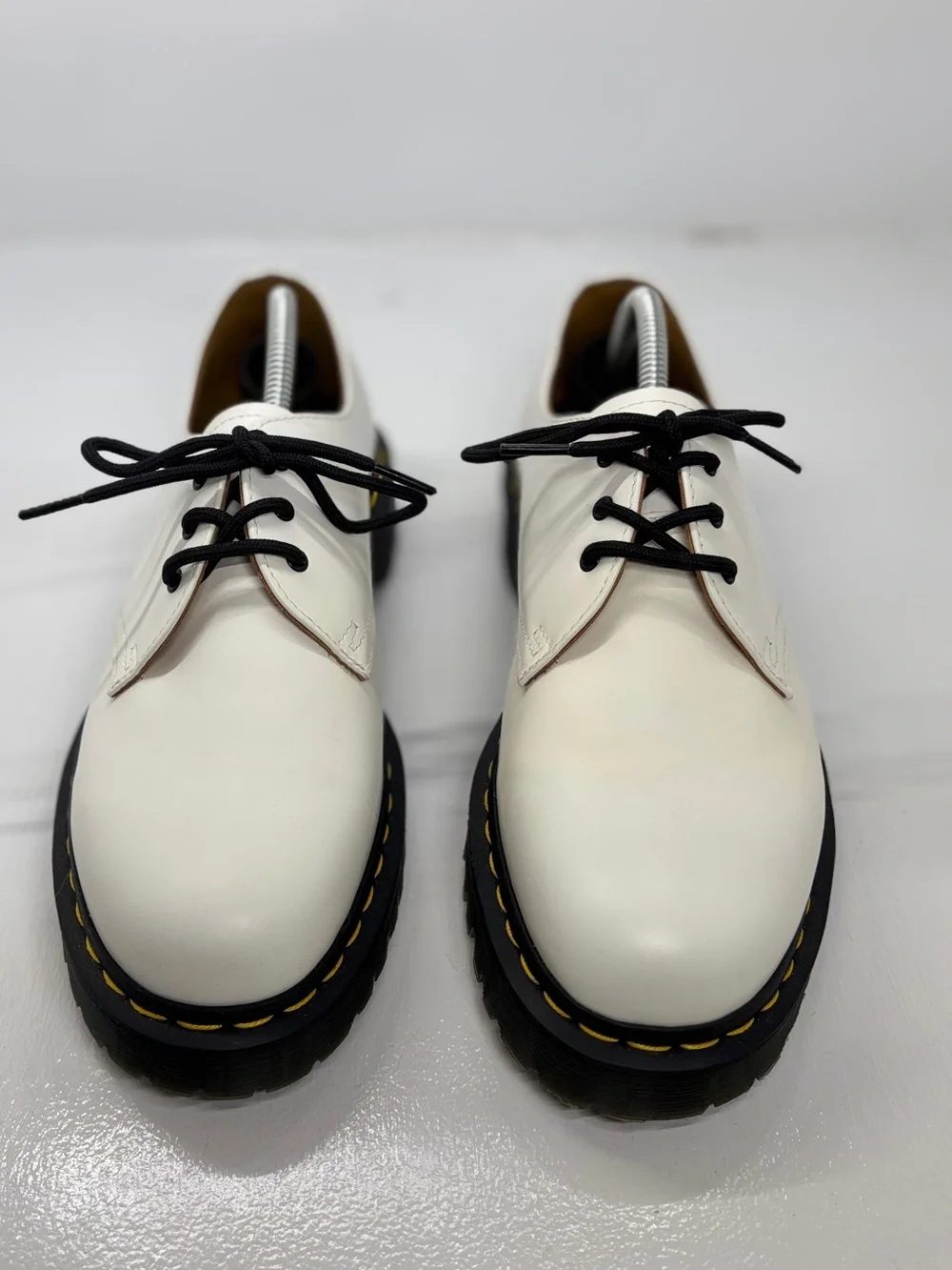 Dr. Martens 26654 White Smooth Leather 3-Eye Oxford Shoes Men’s 10 Women’s 11 EU